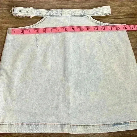 WeWoreWhat Cut-Out Denim Mini Skirt in a Super Light Indigo Wash. Sz Small. NWT! - Picture 14 of 14